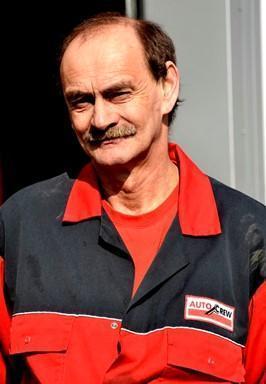 Roman Nowacki   starszy mechanik